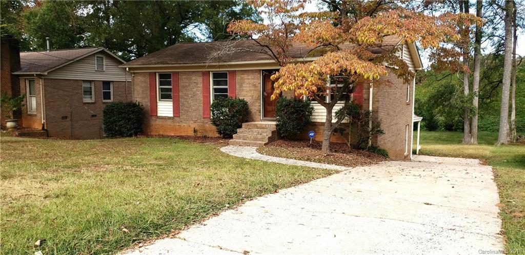 Property image 1 at 5113 Curtiswood Drive, Charlotte, NC 28213