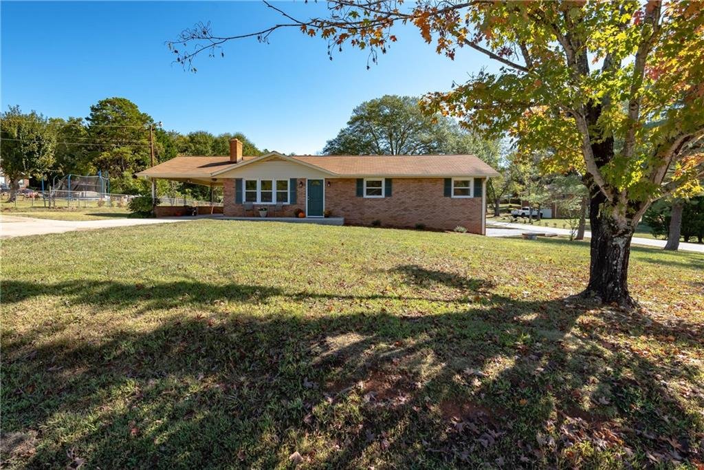 Property image 1 at 2350 27th Street, Hickory, NC 28601