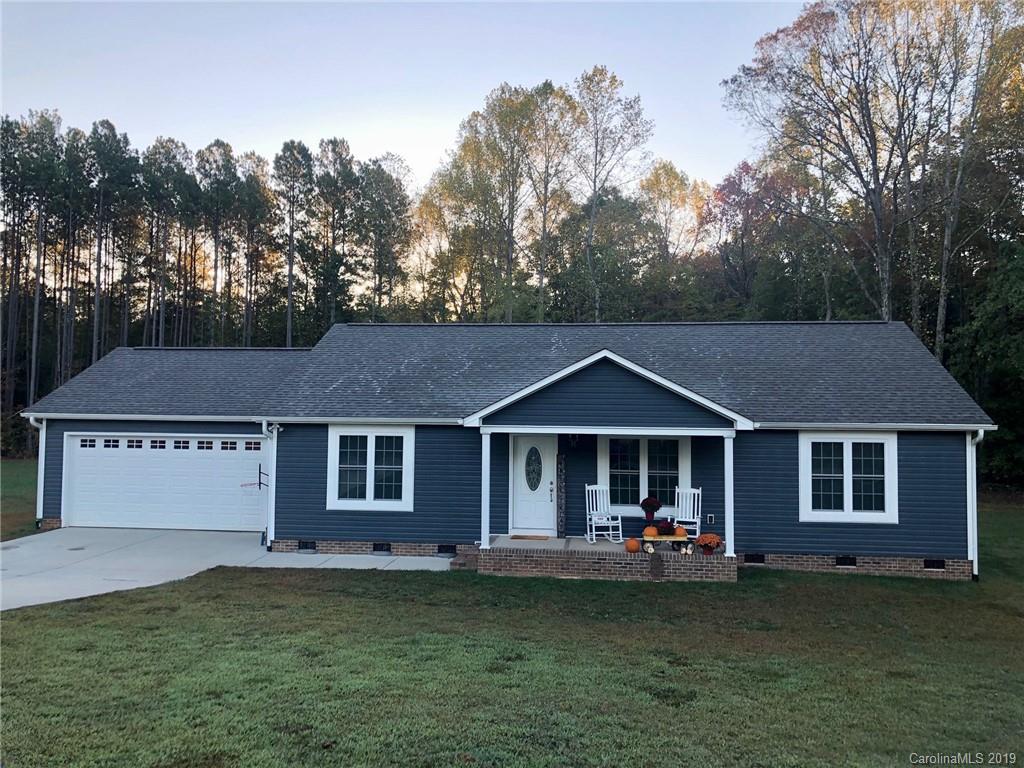 Property image 1 at 2804 Sweeping Pine Drive, Denver, NC 28037