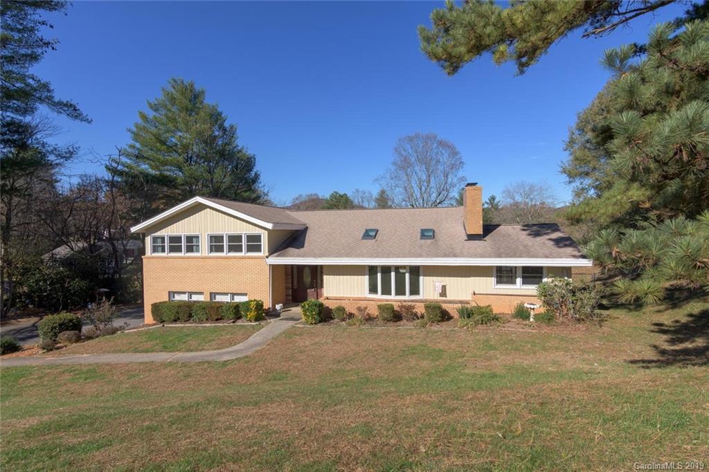 Property image 1 at 10 Mountain Terrace, Asheville, NC 28806