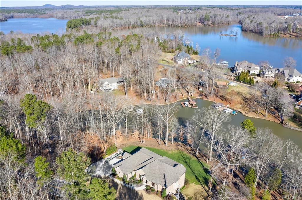8054 Catawba Cove Drive