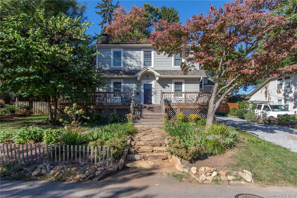 Property image 1 at 30 Brucemont Circle, Asheville, NC 28806