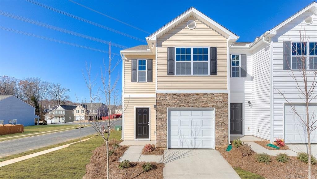 Property image 1 at 6119 Guildford Hill Lane, Charlotte, NC 28215