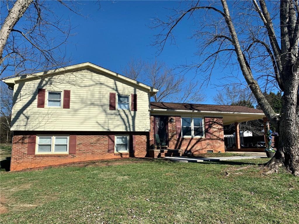 Property image 1 at 5614 Valley Field Road, Hickory, NC 28602