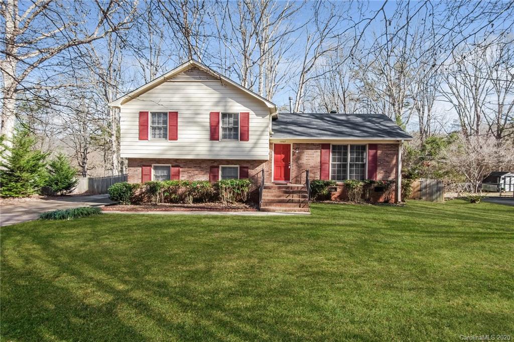 Property image 1 at 13507 Idlefield Lane, Matthews, NC 28105