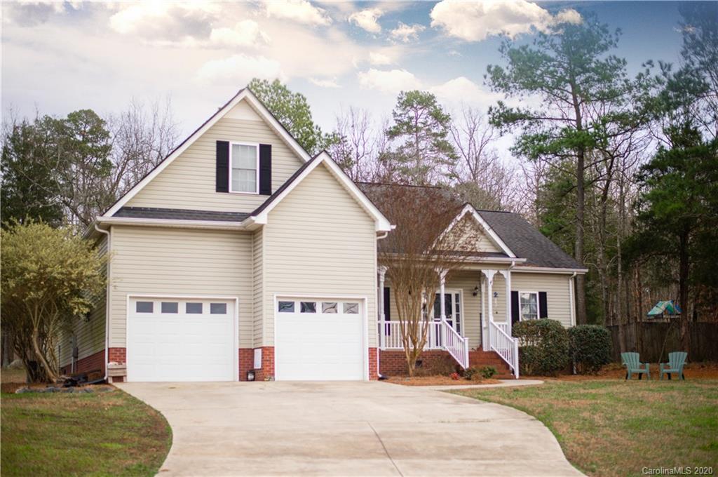 Property image 1 at 827 Hathcock Glen Drive, Oakboro, NC 28129