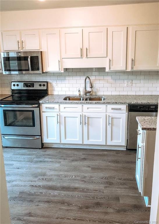 Property image 1 at 7836 Hummingbird Lane, Charlotte, NC 28212