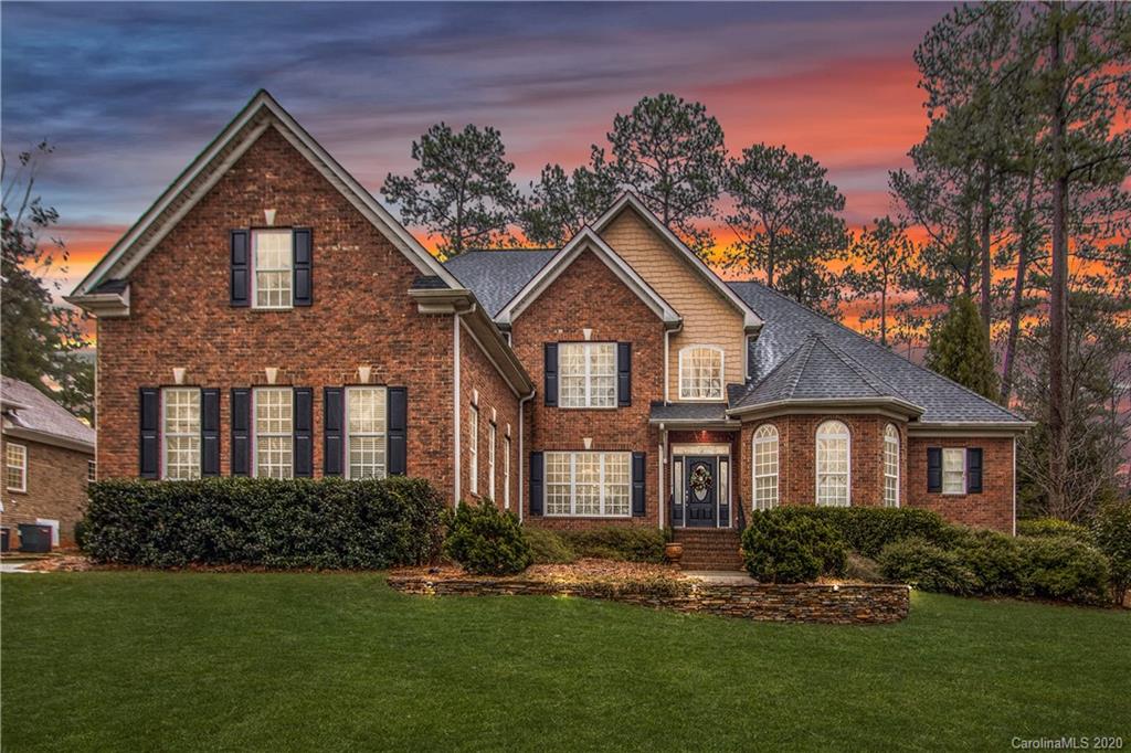 Property image 1 at 354 Riverwood Road, Mooresville, NC 28117