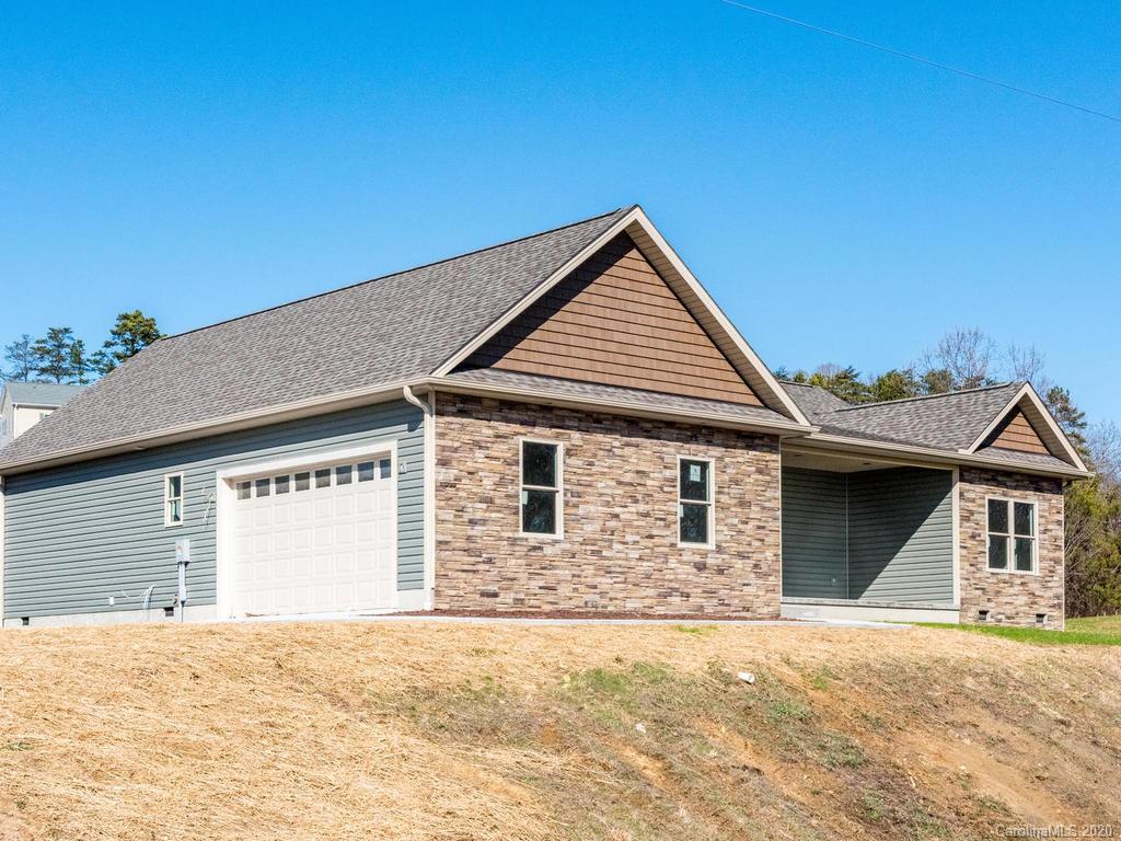 Property image 1 at 5 S Pine Drive, Weaverville, NC 28787