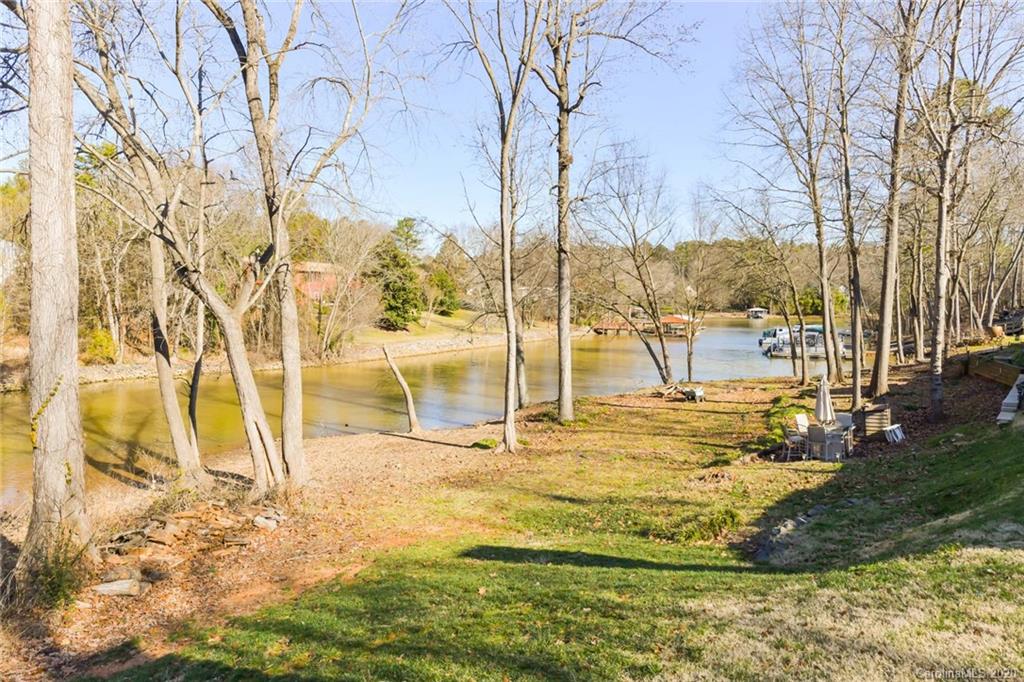 4136 Charlotte Highway