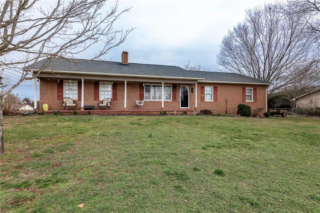 Property image 1 at 5711 Claridge Drive, Hickory, NC 28602