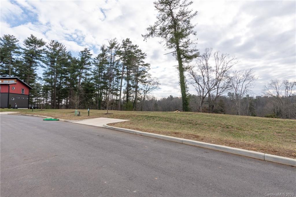 Property image 1 at 52 Malvern Walk, Asheville, NC 28806