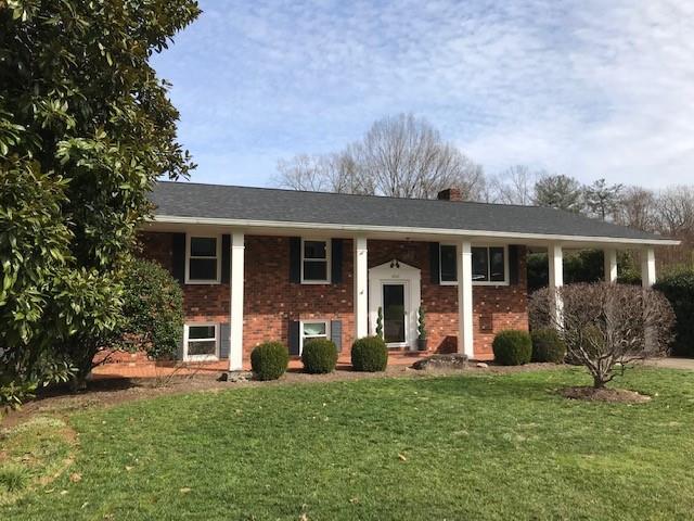 Property image 1 at 1010 15th Avenue, Hickory, NC 28601