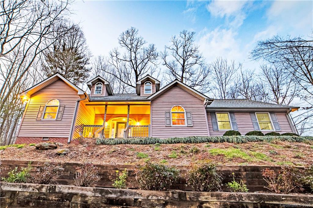 Property image 1 at 301 Shadecrest Lane, Mills River, NC 28759