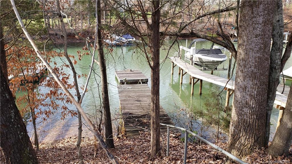 Property image 1 at 124 Ensign Place, Mooresville, NC 28117