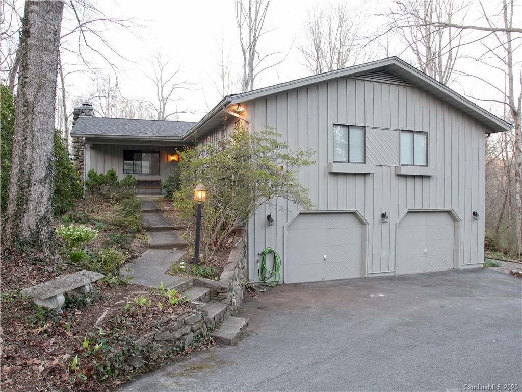 Property image 1 at 3020 Chestnut Tree Road, Hendersonville, NC 28792