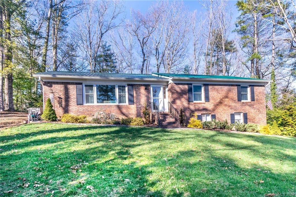 Property image 1 at 133 Long John Drive, Hendersonville, NC 28791