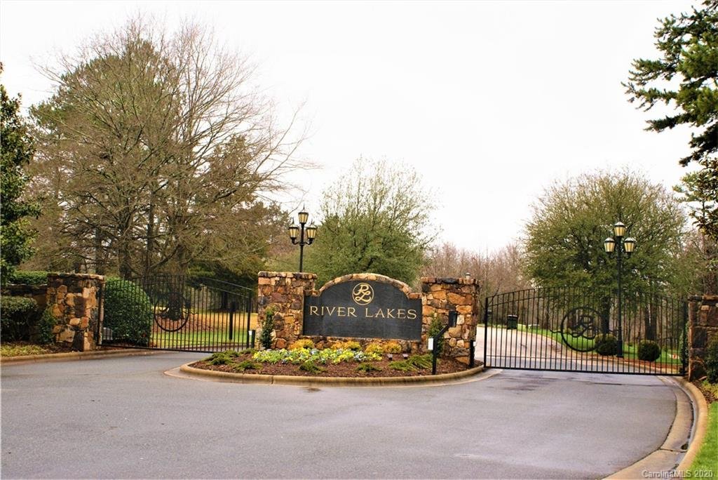 Property image 1 at 8113 Bayview Lane, Belmont, NC 28012