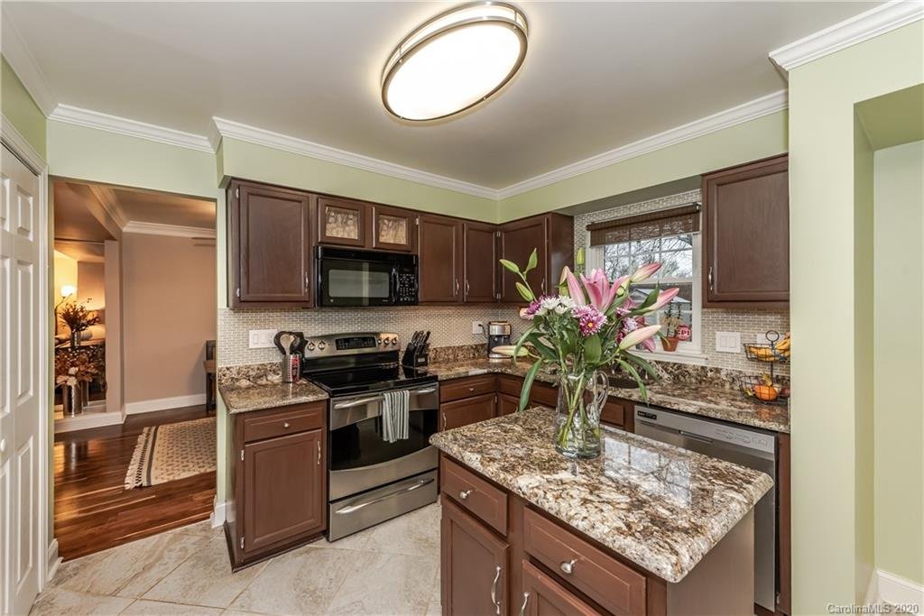 Property image 1 at 4131 Coopersdale Road, Charlotte, NC 28273