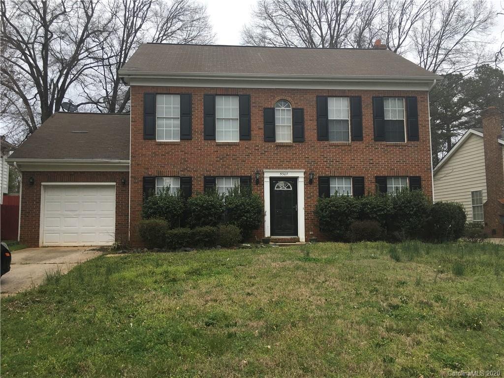 Property image 1 at 5307 Grenelefe Village Road, Charlotte, NC 28269