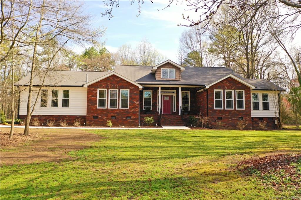 Property image 1 at 4301 Middle Stream Road, Charlotte, NC 28213