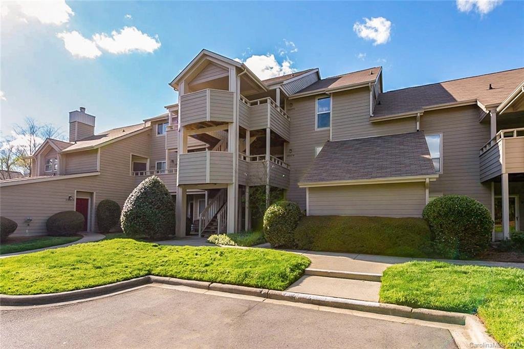 2557 Stockbridge Drive