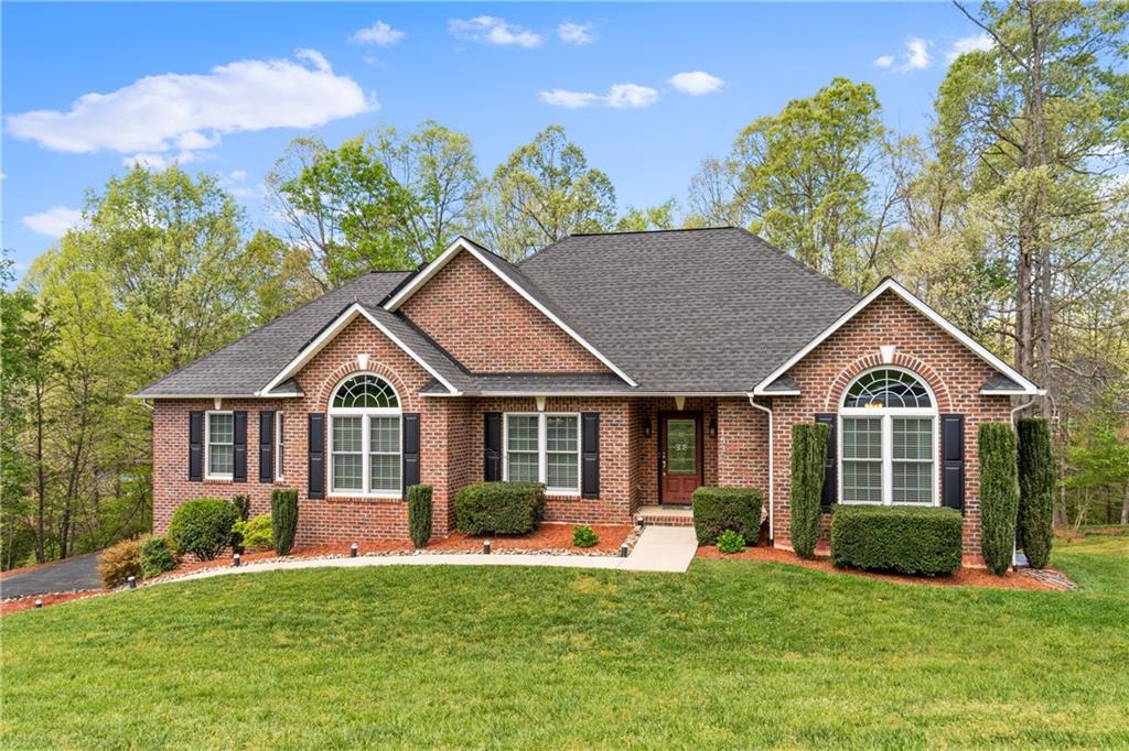 Property image 1 at 1534 Brookstone Drive, Hickory, NC 28602