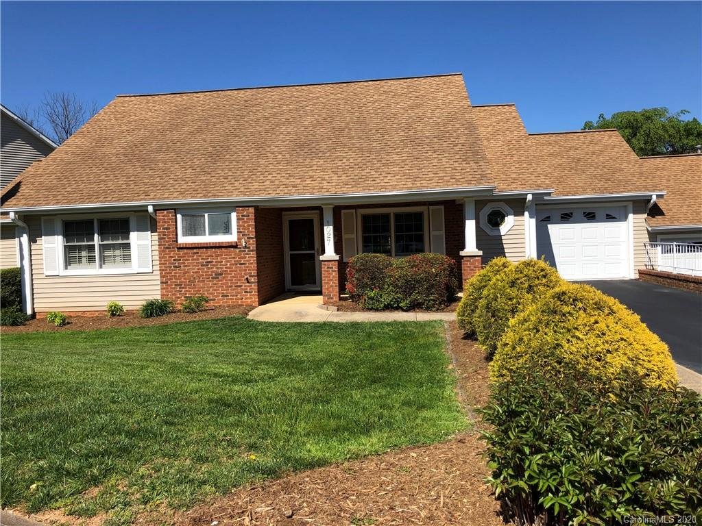 Property image 1 at 1027 Saddlebrook Drive, Hendersonville, NC 28739