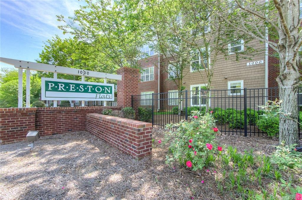 1000 E Woodlawn Road