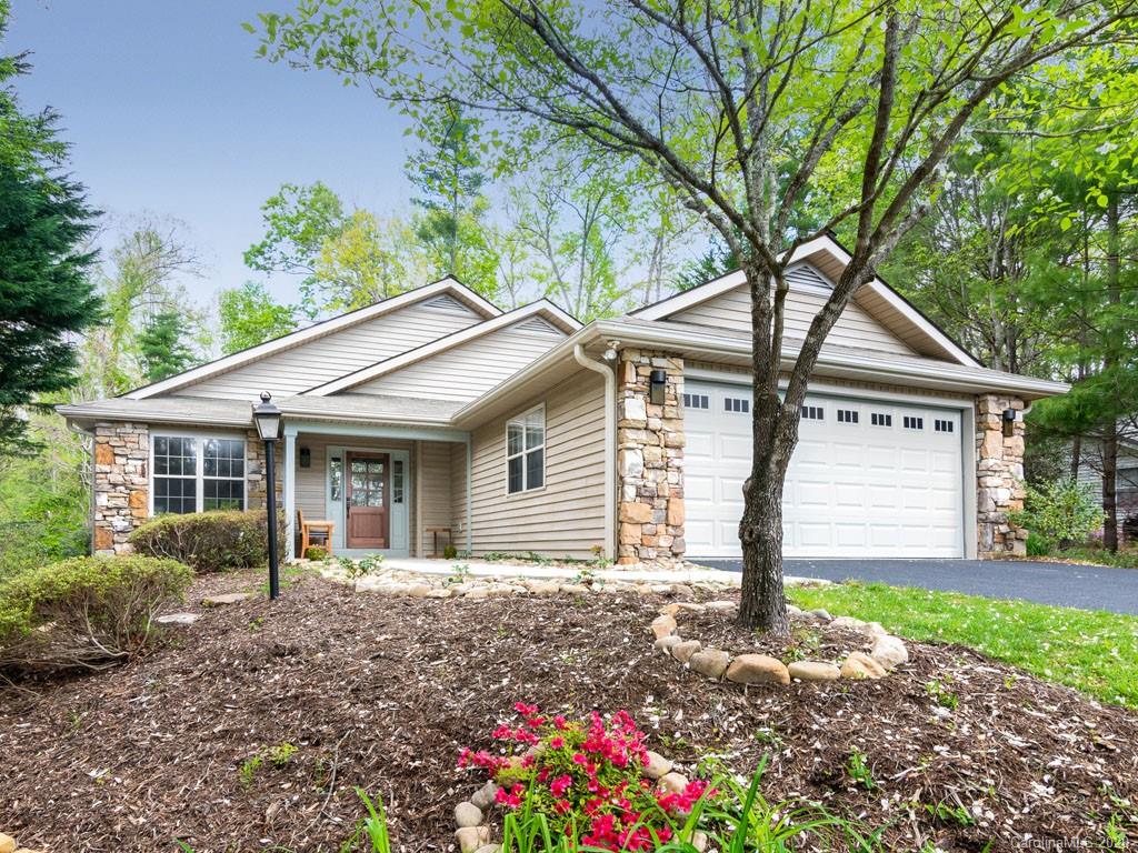 Property image 1 at 29 Tall Pines Road, Hendersonville, NC 28739