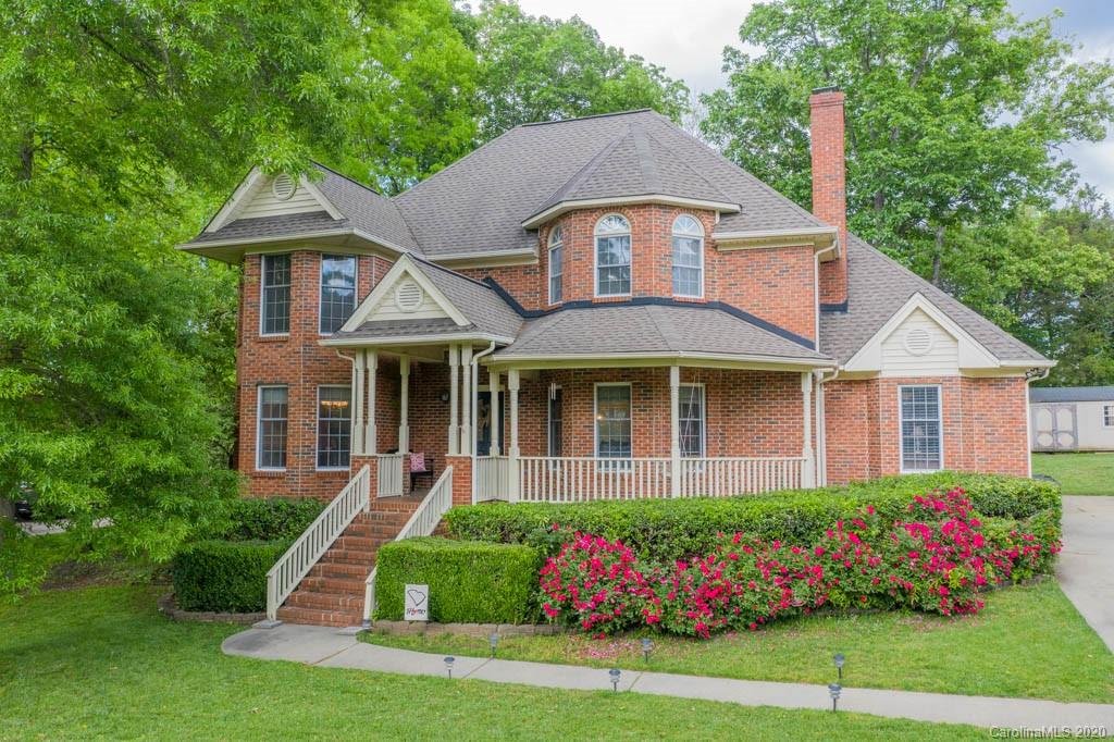 1836 Shorewood Drive