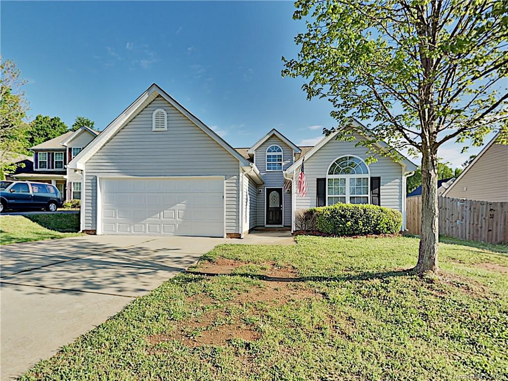 Property image 1 at 7113 Angela Marie Court, Charlotte, NC 28215