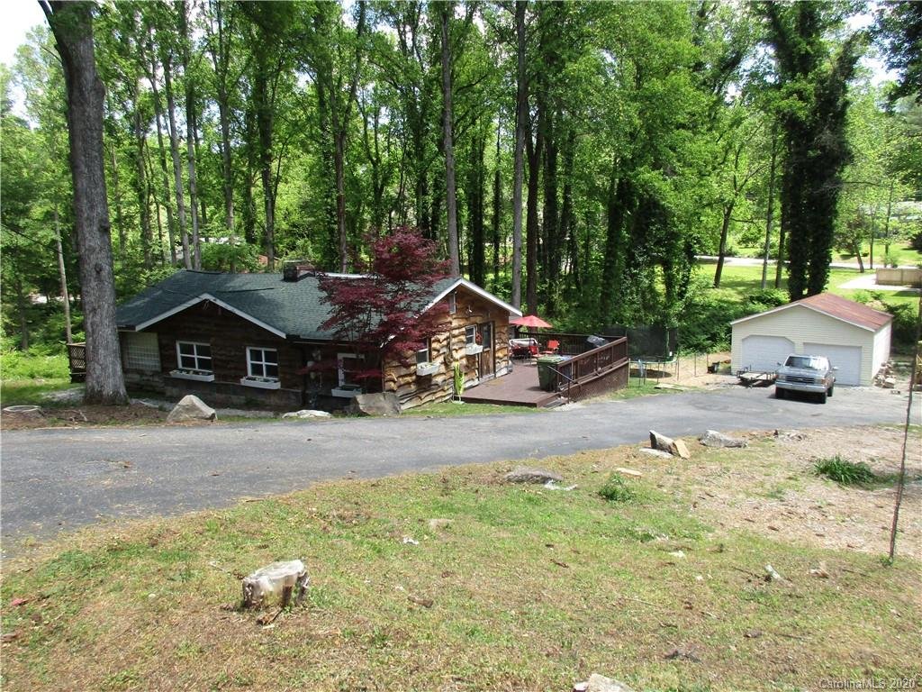 Property image 1 at 713 Knollwood Drive, Hendersonville, NC 28791