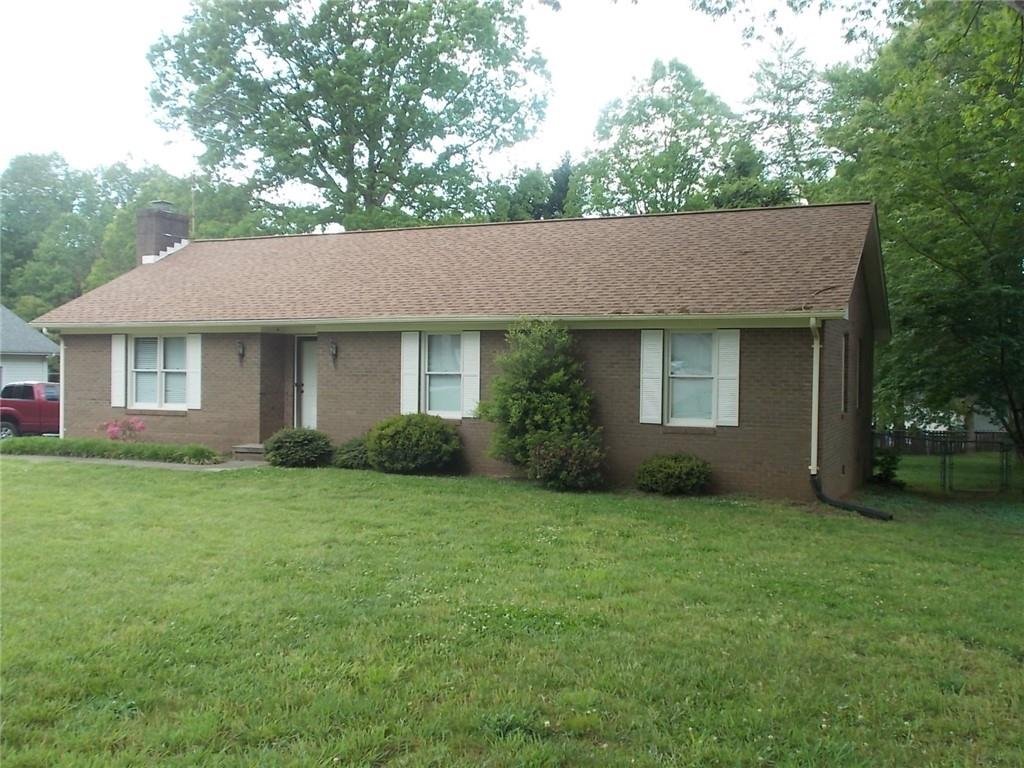 Property image 1 at 3239 15th Street, Hickory, NC 28601