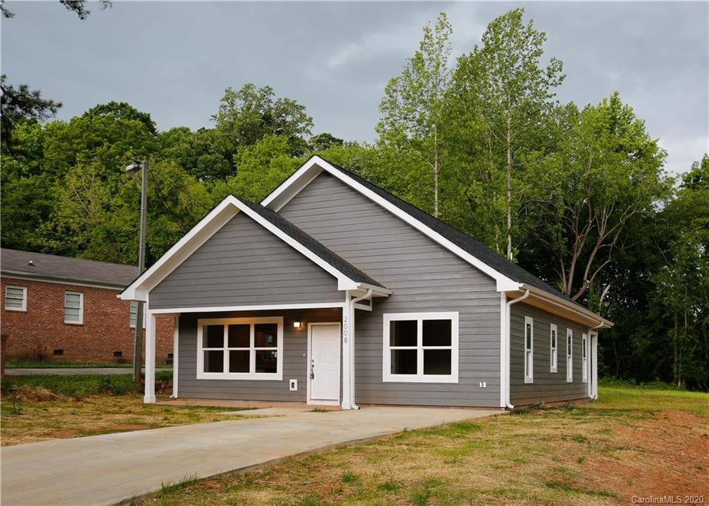 Property image 1 at 2008 B Avenue, Charlotte, NC 28216