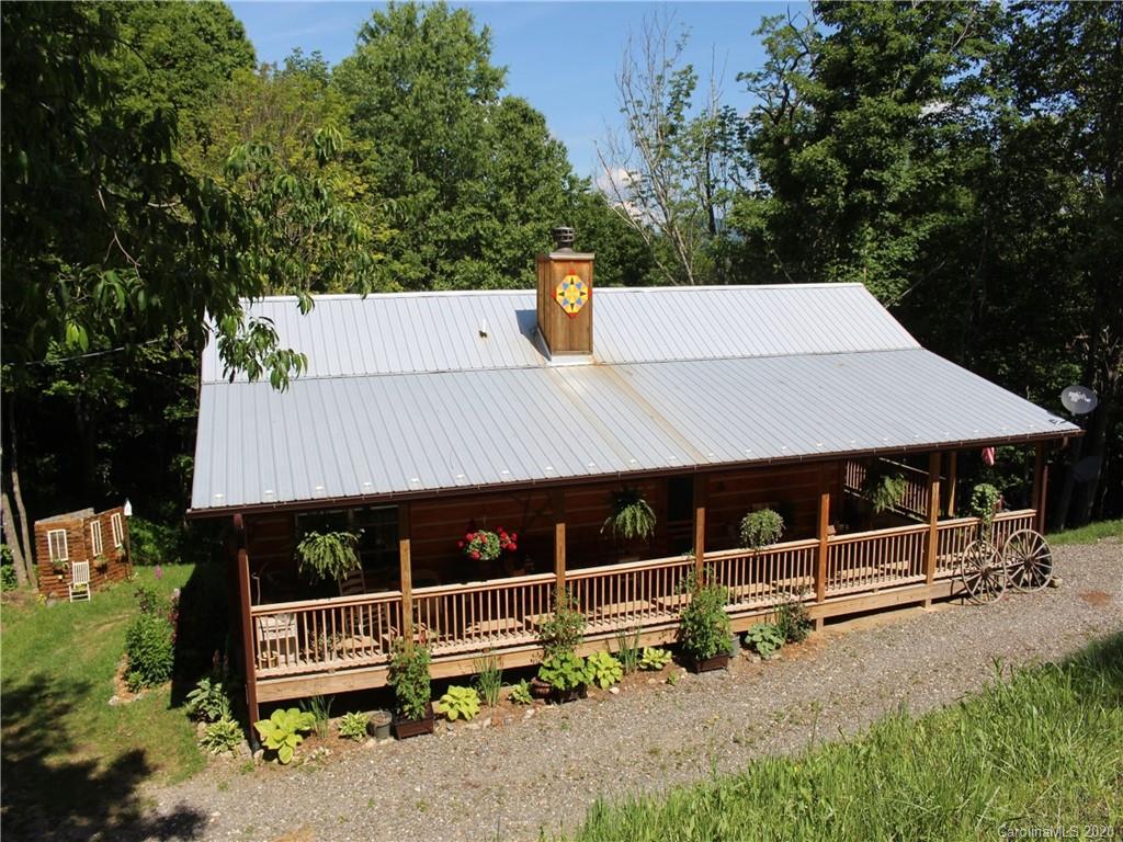 Property image 1 at 1050 Glade Mountain Drive, Canton, NC 28716