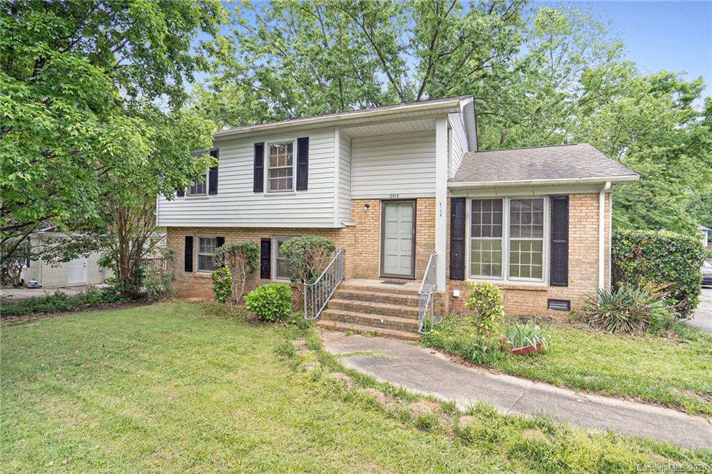 Property image 1 at 6914 Idlewild Road, Charlotte, NC 28212