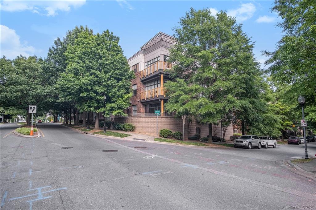 Property image 1 at 704 N Davidson Street, Charlotte, NC 28202