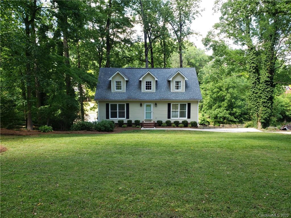 Property image 1 at 129 Crystal Circle, Mooresville, NC 28117