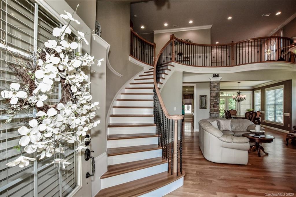 2479 Stoneview Court