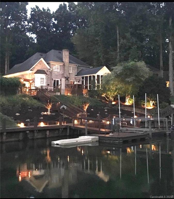 21320 Blakely Shores Drive