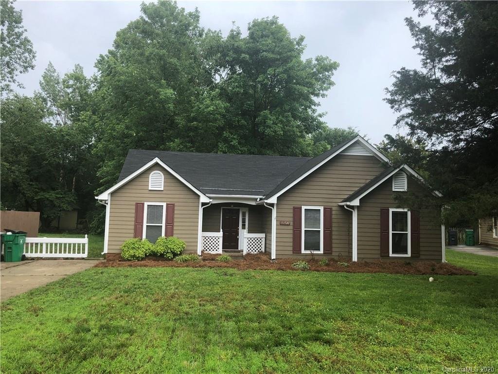 Property image 1 at 10527 Queensmead Circle, Charlotte, NC 28273