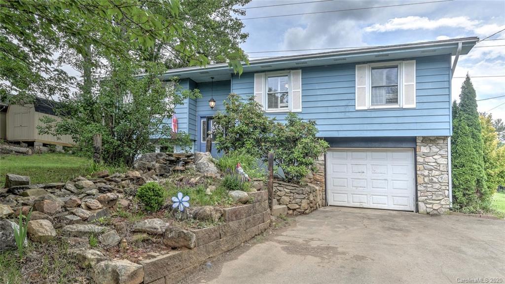 Property image 1 at 6 Woodfield Road, Arden, NC 28704