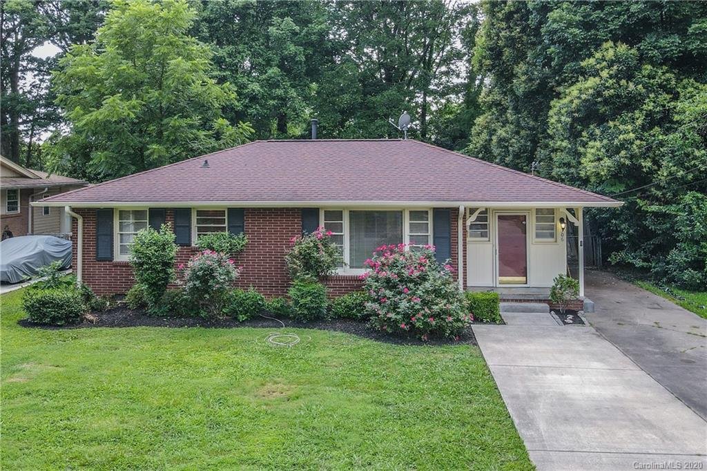 Property image 1 at 306 Saint Anne Place, Charlotte, NC 28213