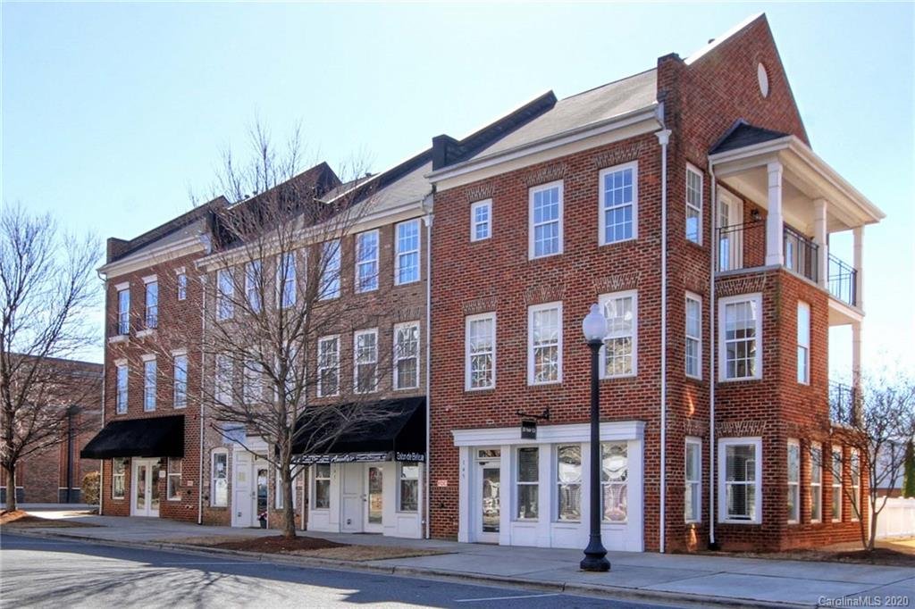 Property image 1 at 141 Market Place Avenue, Mooresville, NC 28117