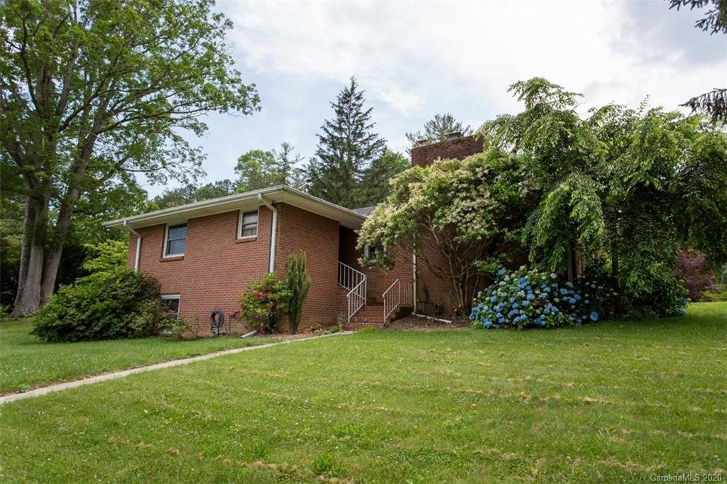 Property image 1 at 3141 Wesley Way, Hendersonville, NC 28792