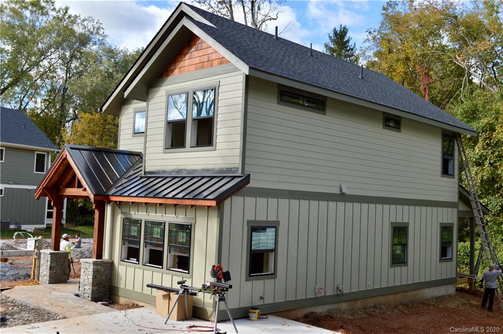 Property image 1 at 7 Acona Lane, Asheville, NC 28803