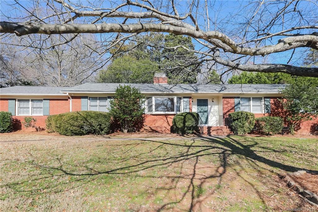 5913 Sharon View Road