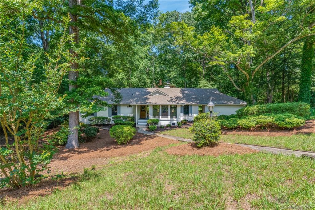 Property image 1 at 1901 Summerhill Drive, Charlotte, NC 28212