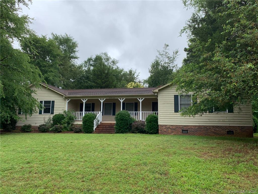 Property image 1 at 20814 Lagoona Drive, Cornelius, NC 28031